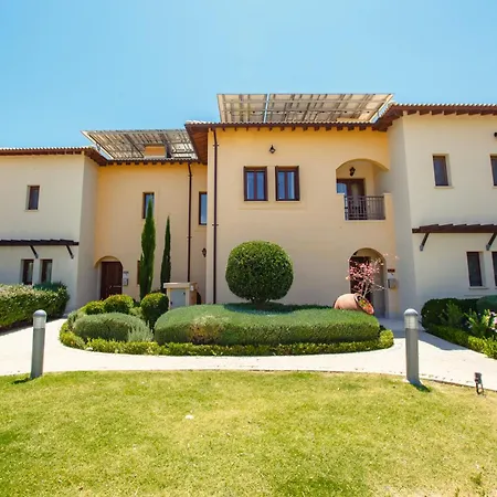 Luxury Elite Aj06 Complete With A Private, Climate Controlled Pool And A Relaxing Outdoor Jacuzzi, Aphrodite Hills * بافوس