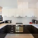 Luxury Elite Aj06 Complete With A Private, Climate Controlled Pool And A Relaxing Outdoor Jacuzzi, Aphrodite Hills *