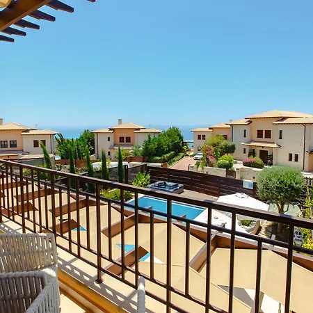 Luxury Aj06 With Private Heated Pool & Jacuzzi, Services Inc, Aphrodite Hills Villa Pafos