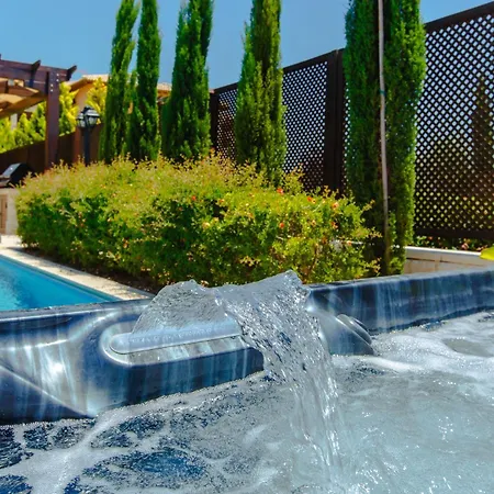 빌라 Luxury Elite Aj06 Complete With A Private, Climate Controlled Pool And A Relaxing Outdoor Jacuzzi, Aphrodite Hills 파포스