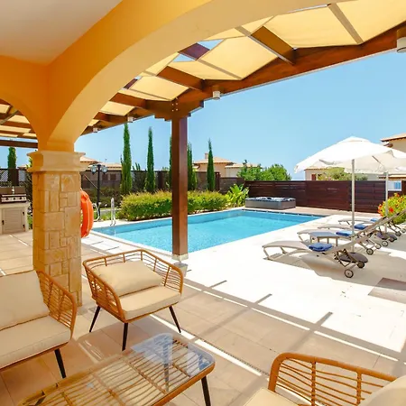 别墅 Luxury Elite Aj06 Complete With A Private, Climate Controlled Pool And A Relaxing Outdoor Jacuzzi, Aphrodite Hills Paphos