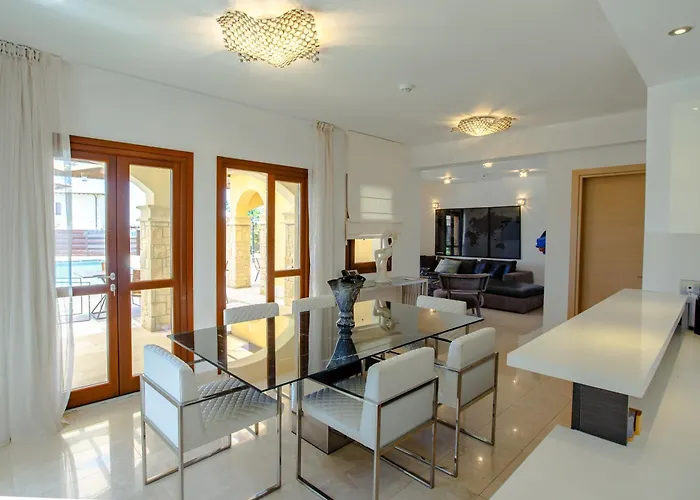 Luxury Elite Aj06 Complete With A Private, Climate Controlled Pool And A Relaxing Outdoor Jacuzzi, Aphrodite Hills Villa