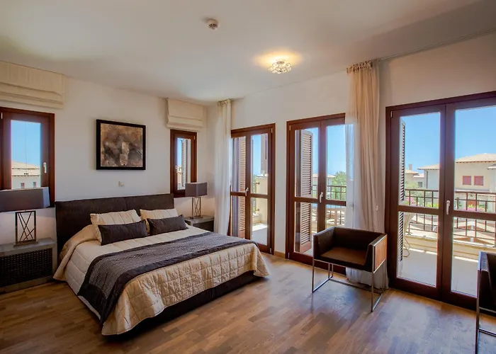 Luxury Elite Aj06 Complete With A Private, Climate Controlled Pool And A Relaxing Outdoor Jacuzzi, Aphrodite Hills Paphos