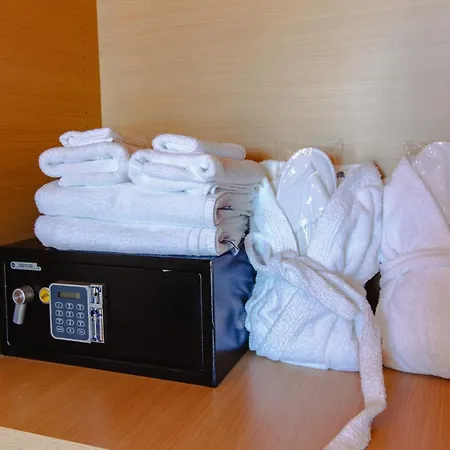 빌라 Luxury Elite Aj06 Complete With A Private, Climate Controlled Pool And A Relaxing Outdoor Jacuzzi, Aphrodite Hills *