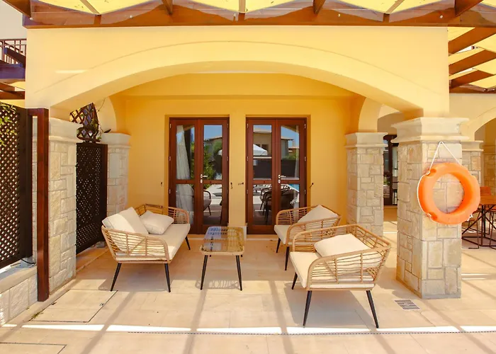 Luxury Elite Aj06 Complete With A Private, Climate Controlled Pool And A Relaxing Outdoor Jacuzzi, Aphrodite Hills ヴィラ *